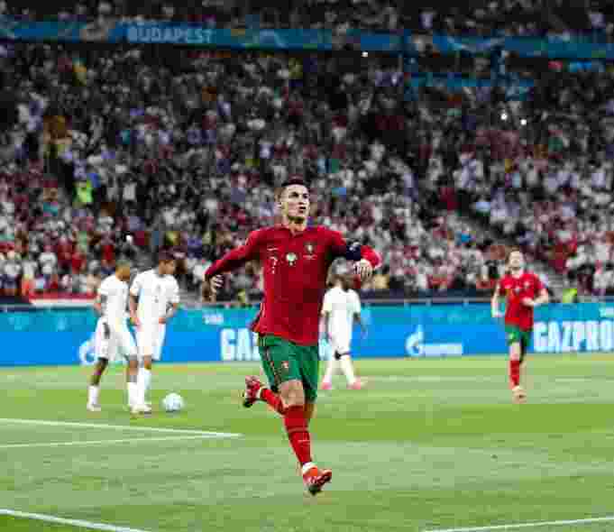 Cristiano Ronaldo Raih Top Skor Euro 2020
