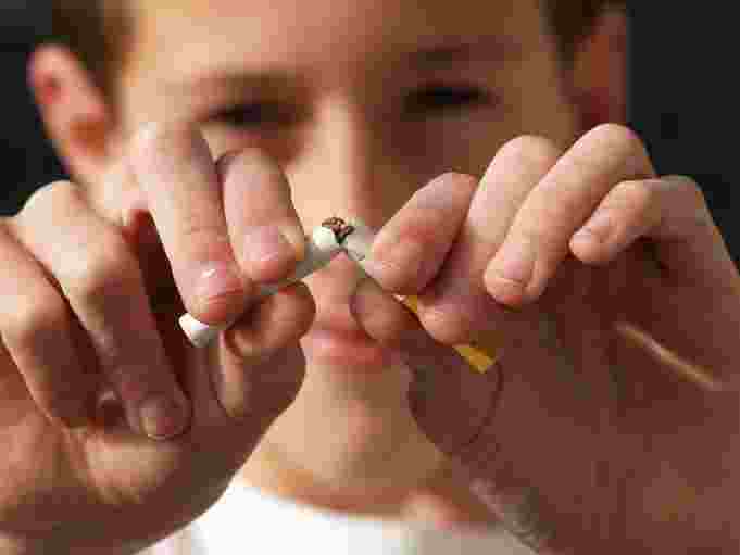 Berhenti Merokok, Lakukan 6 Cara Ini Untuk Bersihkan Paru-paru