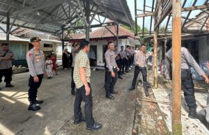 Wujud Kepedulian, Polres Banjar Bedah Rumah Warga Kurang Mampu di Banjar Kolot