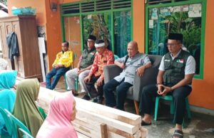 Herman Sutrisno dan Jabar Bergerak Gelar Aksi Sosial Bagikan Beras di Cibeureum Kota Banjar