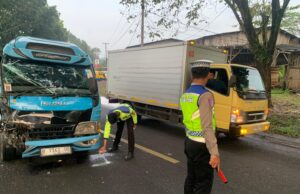 Dua Minibus Tabrakan di Jalan Siliwangi Banjar, Satu Pengemudi Luka-Luka