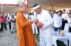 Pujabakti Waisak di Candi Jiwa Karawang, Dedi Mulyadi Serukan Kehidupan yang Selaras dan Penuh Kasih