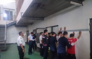 Lapas Banjar Intensifkan Razia Kamar Hunian, Pastikan Lingkungan Pemasyarakatan Bebas Barang Terlarang