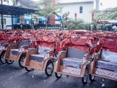Bantuan 160 Becak Listrik Disalurkan ke Pengemudi di Ciamis